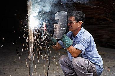 日式RPG《卡里古拉2》PS5版10月17日发售 Steam特别好评